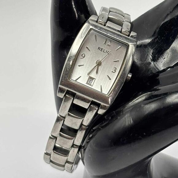 Silver Relic Watch - Picture 1 of 6